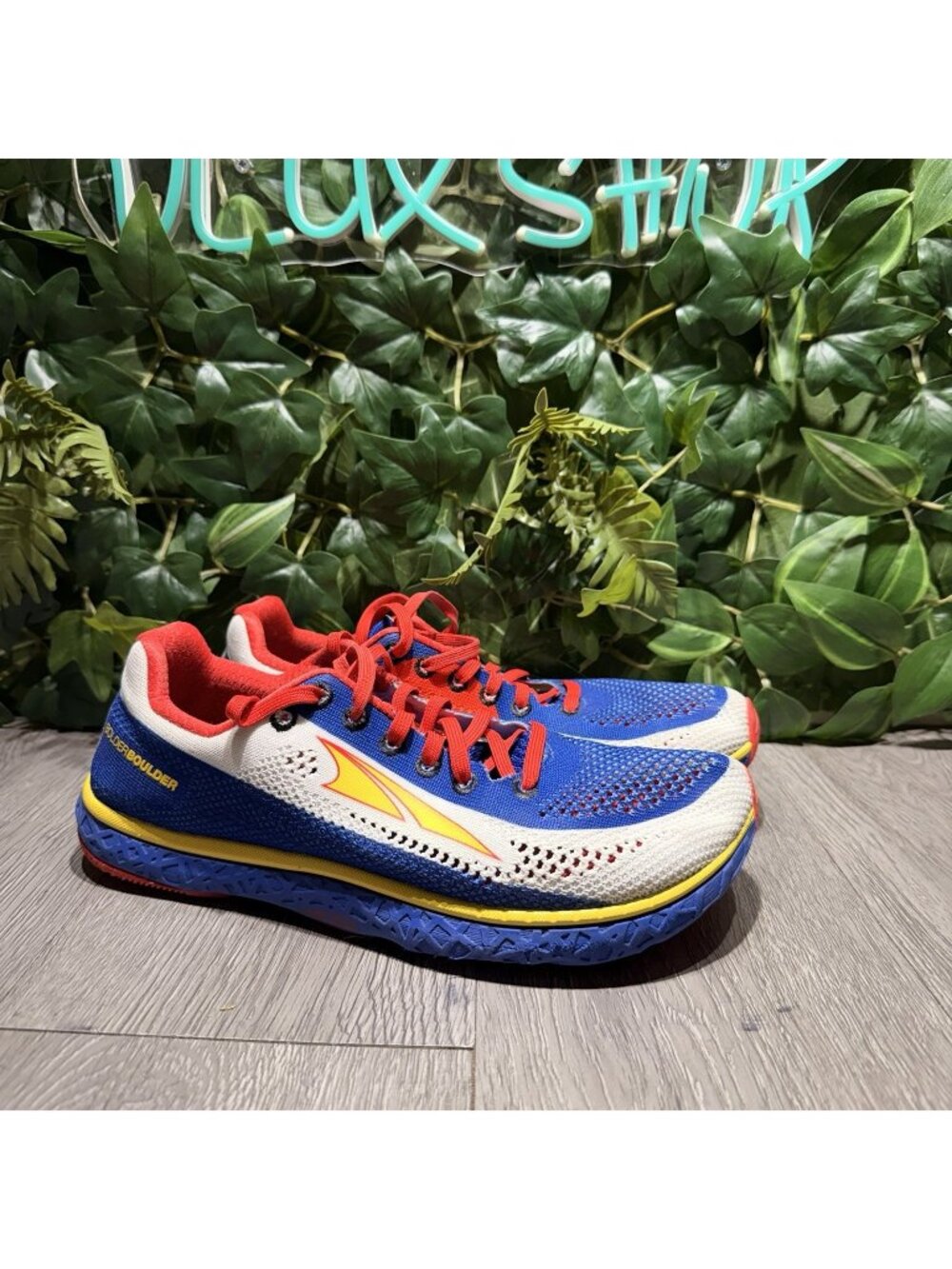 Altra Escalante Bolder Boulder Limited Edition Shoes Sneakers Women Size 9
